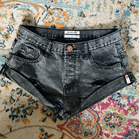 One Teaspoon Bandit Jean Shorts Distressed Black Sz 27 one x oneteaspoon - Picture 6 of 6